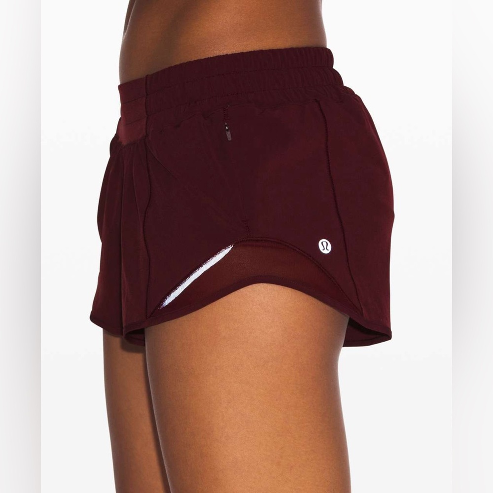 Lululemon Hotty Hot Shorts 4’ Garnet